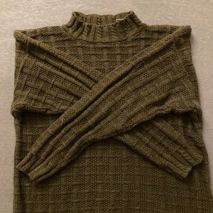 Vintage deep green knit grandma sweater.